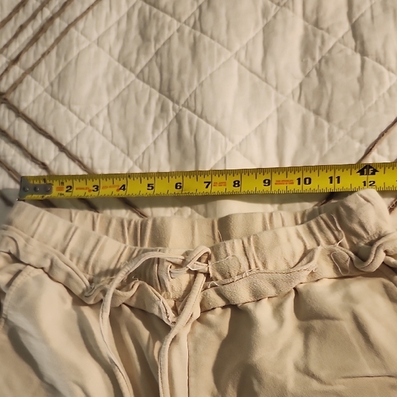 Listicle Cream Cargo Sweats/Joggers - Picture 9 of 10